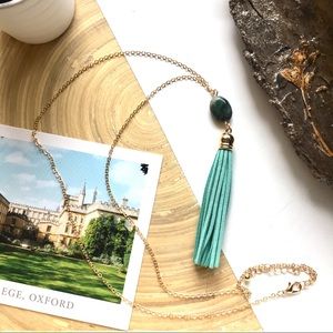 🎀 Stone Tassel Long Statement Boho Necklace